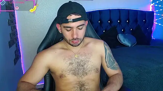 adamhairy online show from March 23, 8:48 pm