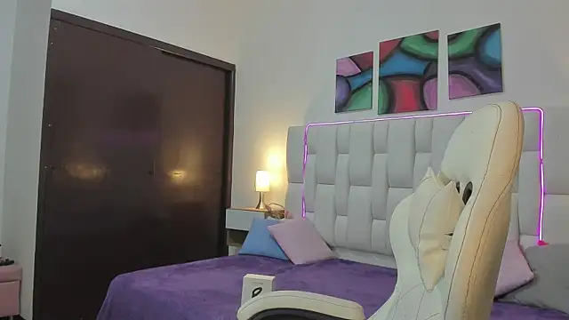 nextboywell1 online show from April 8, 3:07 am