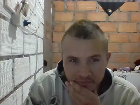 santiii   12 online show from December 1, 10:13 pm