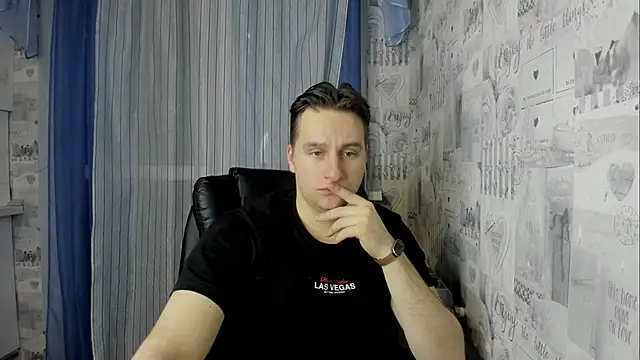 romiosabrino online show from February 7, 11:54 pm