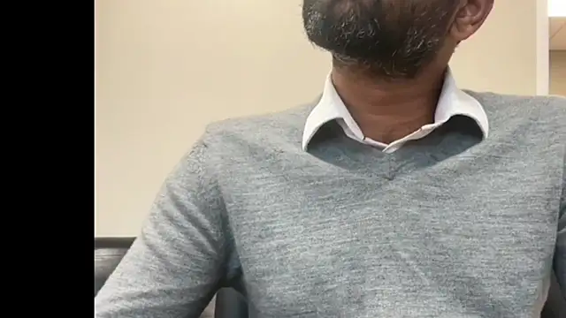 pranastro00 online show from March 30, 6:42 pm