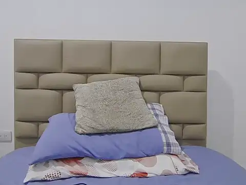 skinnylatino51 online show from November 12, 12:38 am