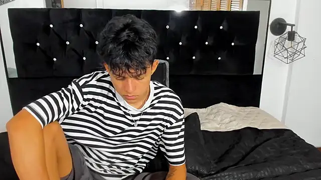 Sebas cat online show from October 5, 3:10 am