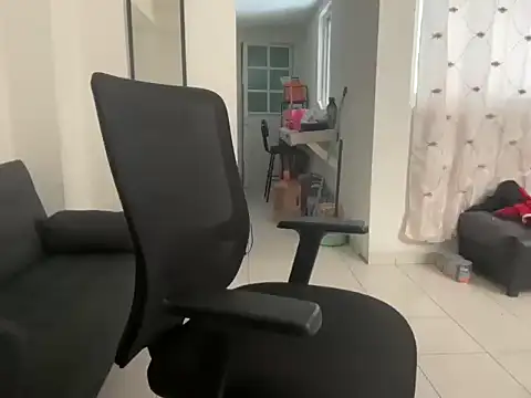 Snapshot of millan_32 chatting on September 23, 9:36 pm millan 32 online show from September 23, 9:36 pm