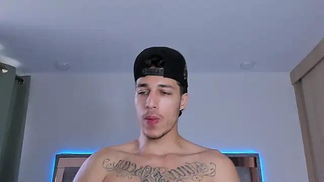 orionblaze69  online show from May 30, 12:38 pm