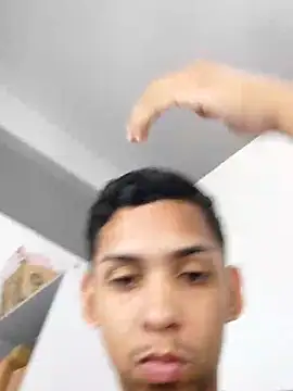 Oqui online show from February 20, 7:59 pm