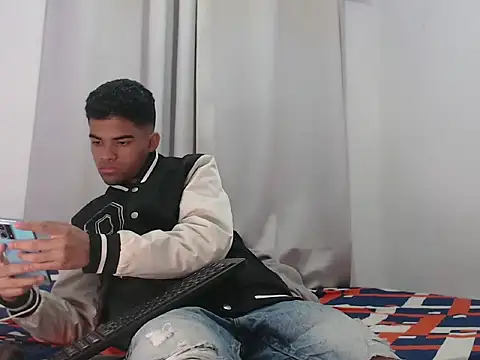 camillo beischel  online show from September 11, 3:55 pm