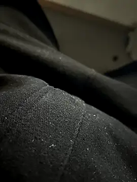 Monsterboy18 online show from December 3, 9:54 pm