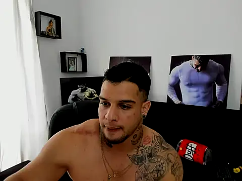 Marck Mathews online show from December 1, 8:23 pm