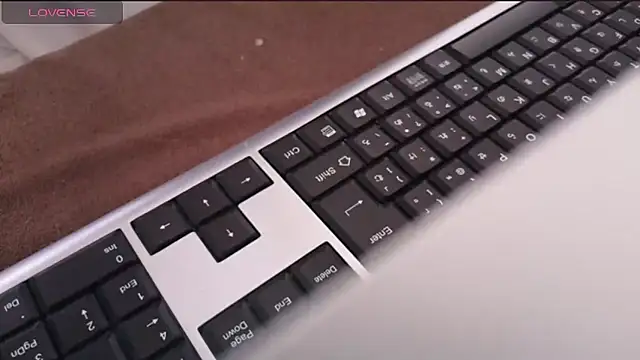 HENTAIKAMEN618 online show from July 24, 5:36 am