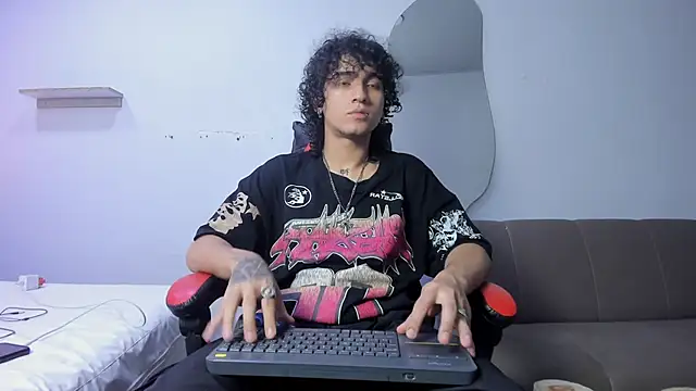 JackesTaylor online show from April 7, 5:07 am