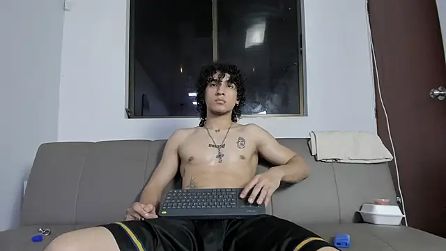 JackesTaylor online show from April 9, 6:19 am