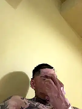 crazybarber69 online show from September 29, 5:17 am