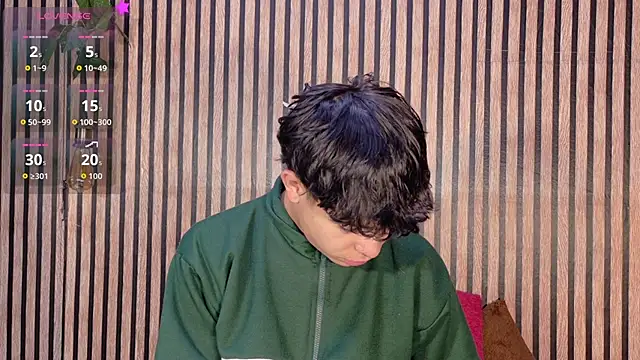 Snapshot of Felipe_boy1 chatting on October 15, 3:47 am Felipe boy1 online show from October 15, 3:47 am