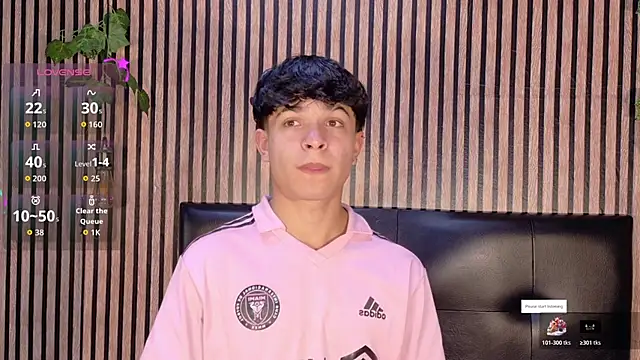 Snapshot of Felipe_boy1 chatting on October 24, 3:52 am Felipe boy1 online show from October 24, 3:52 am