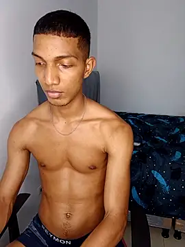 miguelmarcus online show from April 13, 8:31 pm