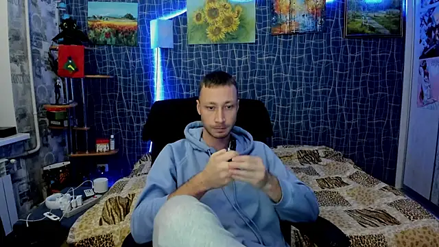 CuteBoy228 online show from January 9, 9:31 pm