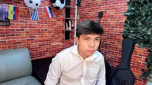 Thiago Kozak online show from July 1, 1:45 pm