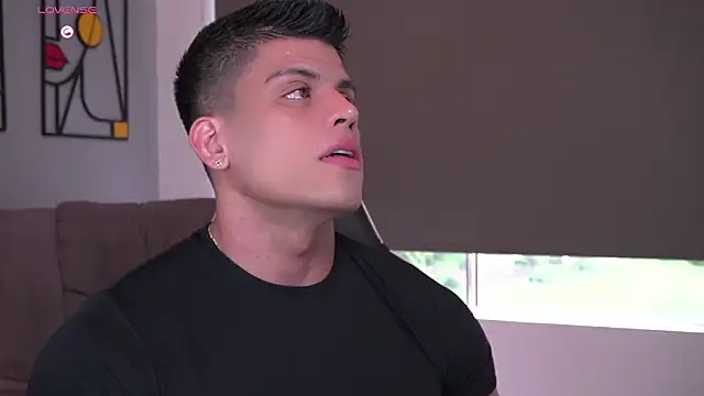 tyler muscle1 online show from February 6, 10:06 pm