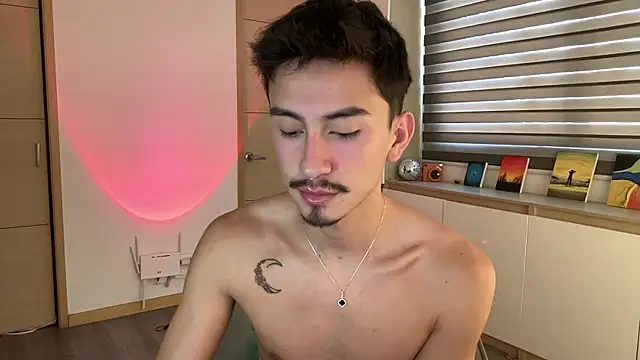 sweettaaron01 online show from November 17, 5:27 pm