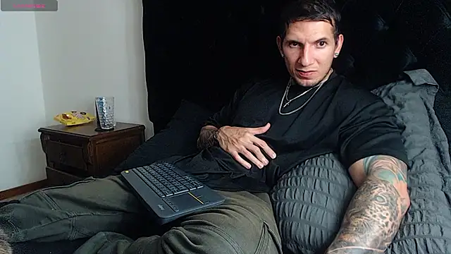 Shane Clay online show from February 8, 12:38 am