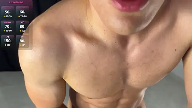 Maxx Lancaster online show from October 13, 5:19 pm