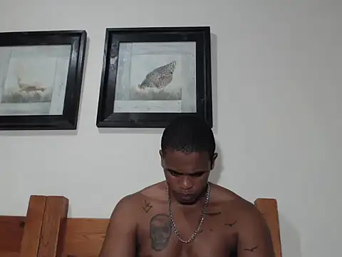 Snapshot of Bedroom_Gangster007 chatting on October 7, 8:24 pm Bedroom Gangster007 online show from October 7, 8:24 pm