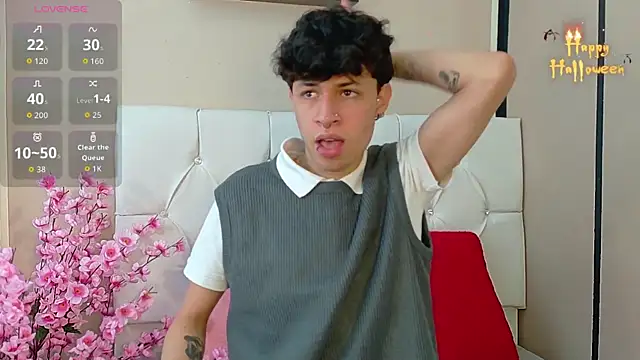 Axel  Evans online show from October 13, 12:55 pm