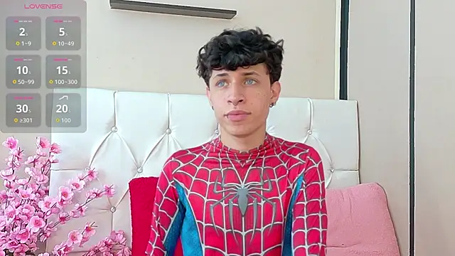 Axel  Evans online show from October 18, 4:01 pm