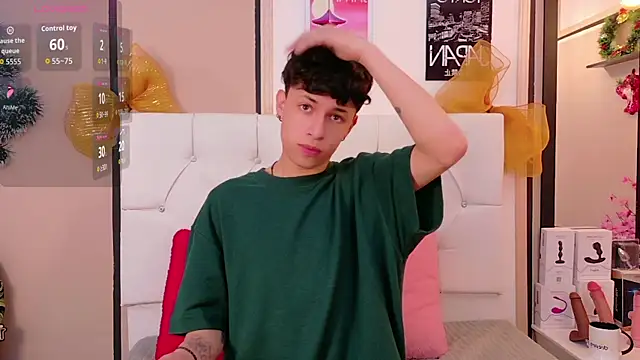 Axel  Evans online show from December 18, 1:18 pm