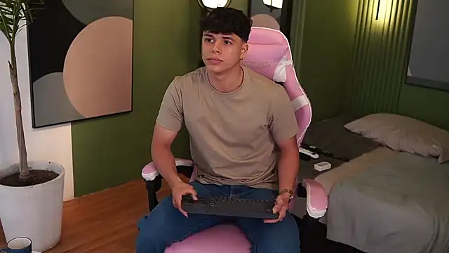 Ethan occonor online show from September 24, 7:01 pm