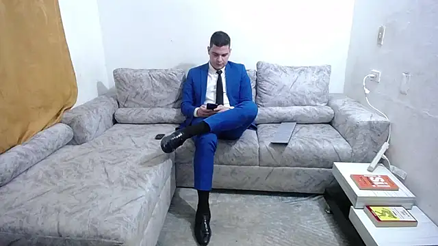 Victor Maitland online show from September 19, 4:02 am