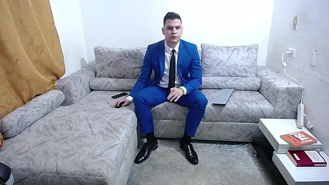 Victor Maitland online show from September 14, 8:00 pm