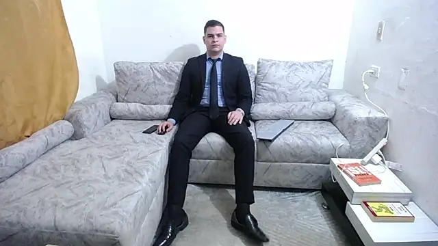 Victor Maitland online show from September 23, 4:45 am