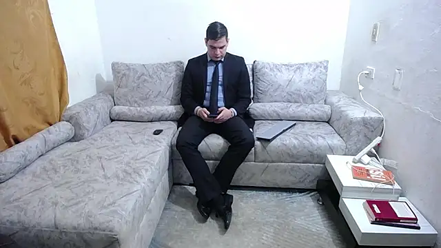 Victor Maitland online show from September 10, 3:49 am