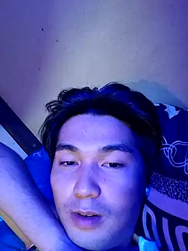 urhalfguyxx online show from November 24, 3:02 pm