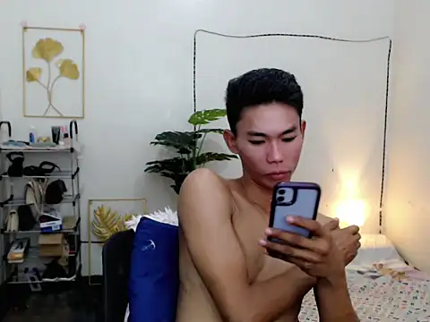 Snapshot of naughty_rence chatting on October 2, 1:53 am naughty rence online show from October 2, 1:53 am