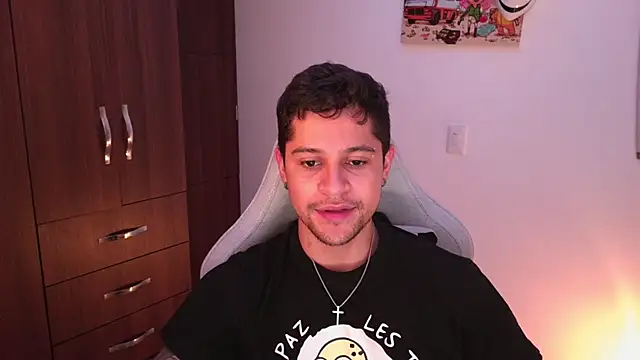 domsantiago  online show from November 18, 3:54 am