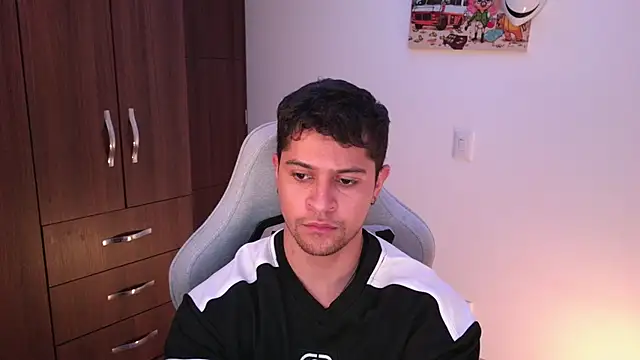 domsantiago  online show from November 14, 2:26 am