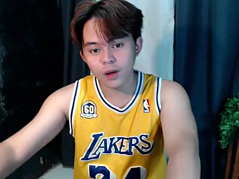 urguy toshi online show from March 29, 2:28 pm