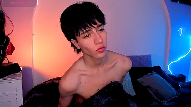 Snapshot of Christopher_77 chatting on September 23, 3:28 am Christopher 77 online show from September 23, 3:28 am