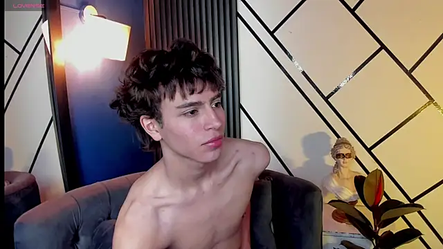 Snapshot of Christopher_77 chatting on October 7, 1:59 pm Christopher 77 online show from October 7, 1:59 pm