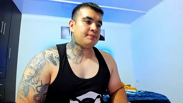 thiago  cp01 online show from November 10, 8:52 am