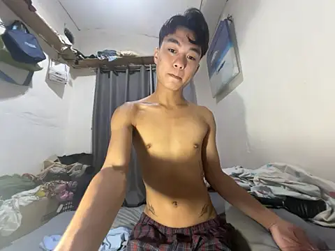 ur little secret online show from January 15, 9:24 am