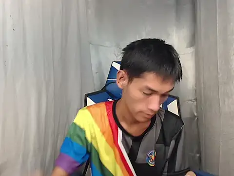 riks tyler online show from June 21, 2:44 pm