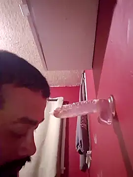 Snapshot of Cnutt310 chatting on October 21, 10:40 am Cnutt310 online show from October 21, 10:40 am