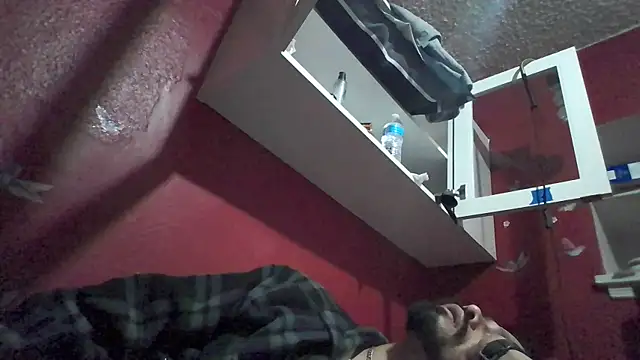 Snapshot of Cnutt310 chatting on October 12, 12:54 pm Cnutt310 online show from October 12, 12:54 pm