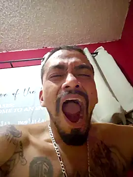 Snapshot of Cnutt310 chatting on September 11, 7:18 am Cnutt310 online show from September 11, 7:18 am