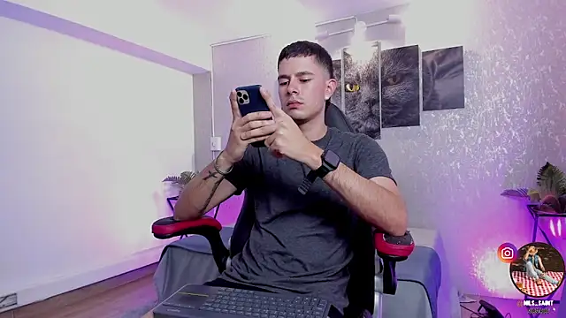 nils saint online show from October 12, 2:27 am