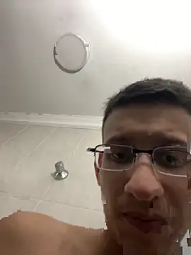 Snapshot of safadezanunes2 chatting on October 21, 6:33 pm safadezanunes2 online show from October 21, 6:33 pm